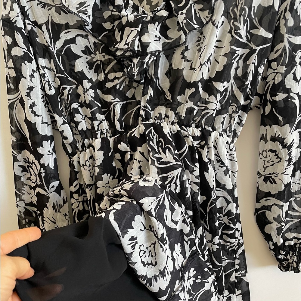 Zara dress - Picture 4 of 9